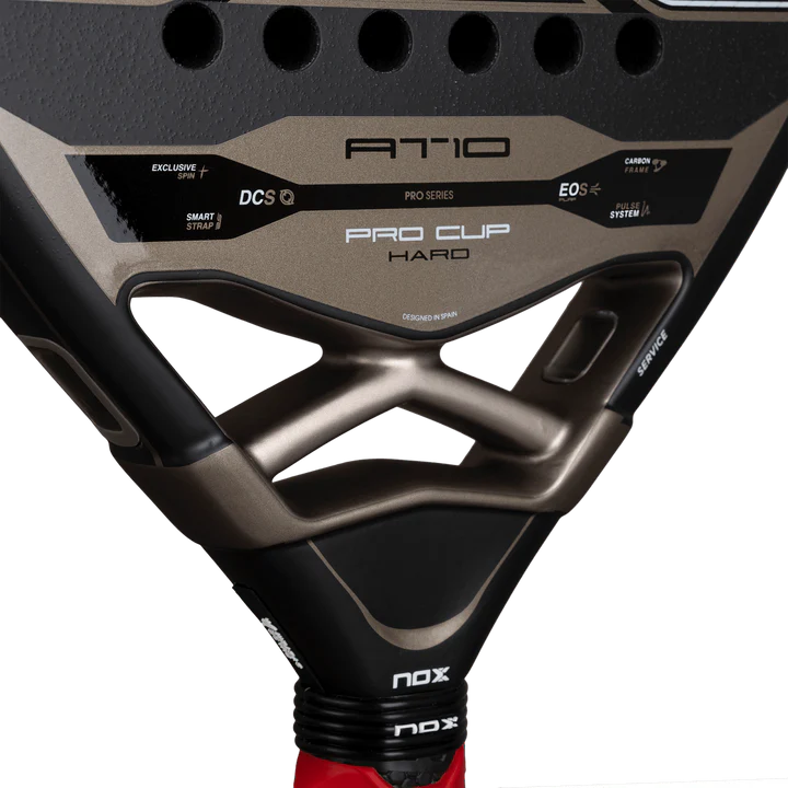 PALA NOX AT10 Pro Cup Hard 2026 by Agustin Tapia