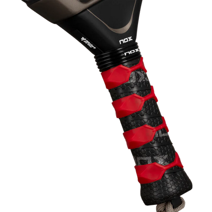 PALA NOX AT10 Pro Cup Hard 2026 by Agustin Tapia